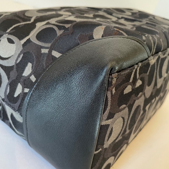 Coach Black Optic C Signature Canvas Sarah Tote Shoulder Bag - Picture 8 of 13